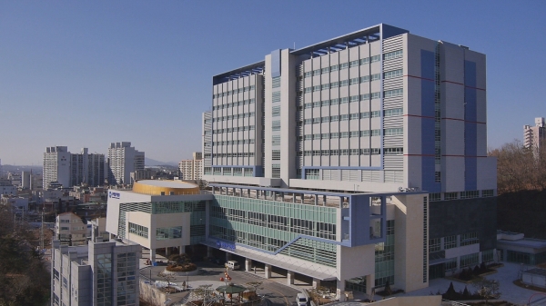 메디테인먼트 '국제성모병원' 개원