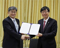 오송재단, 국제성모병원과 연구협력 MOU 체결