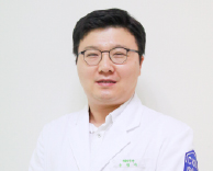 [응급의학과 송명제 교수]144명이 환자 돌보다 감염… 완치후 또 환자 곁으로 갔다