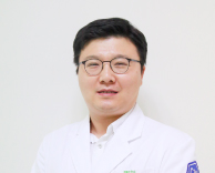 [응급의학과 송명제 교수]겨우 국민 1.7% 백신 맞았는데… “응급실이 부족하다”