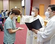 국제성모병원, 신규 간호사 손 축복식
