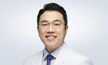 맨발걷기…노인, 당뇨·족부질환자 피해야 - 전동근 교수