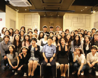 신규 간호사 돌잔치, "1년간 고생 했어요"