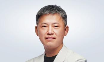 [인천 폐암 명의] 가톨릭관동대학교 국제성모병원 심장혈관흉부외과 윤지형 교수 - 빠르고 정확한 폐암 단일공 흉강경 수술의 권위자