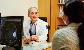 [인천 뇌종양 명의] 가톨릭관동대학교 국제성모병원 신경외과 김은영 교수 - 평소와 다른 두통? 이럴 땐 뇌종양 전조 의심